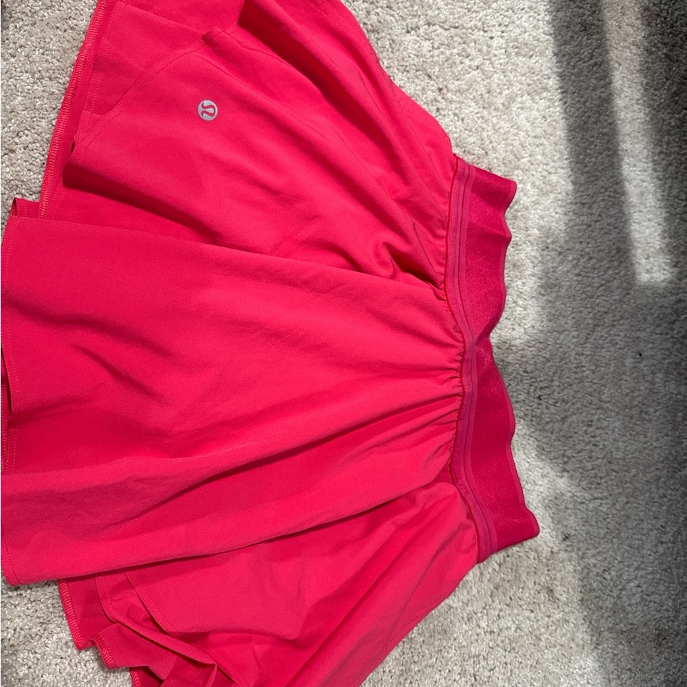 Lululemon Women's Court Rival High Rise Skirt size 4 LIPG lip gloss hot pink